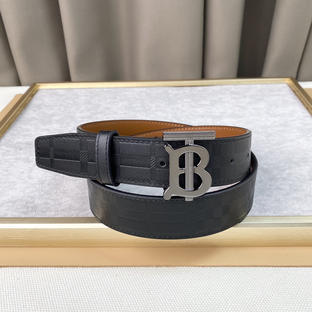 新款Burberrry巴宝莉专柜同步