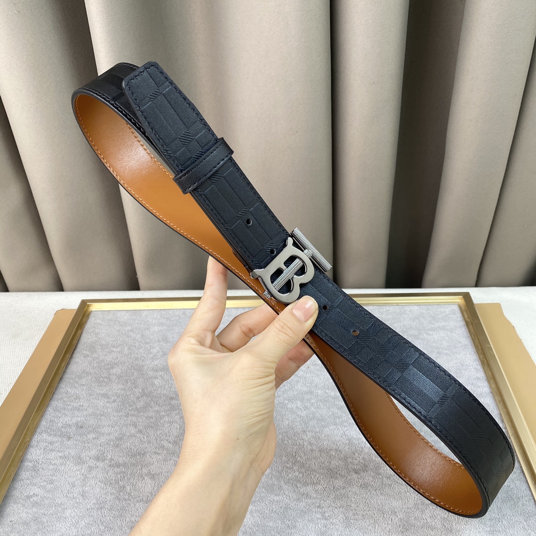 新款Burberrry巴宝莉专柜同步