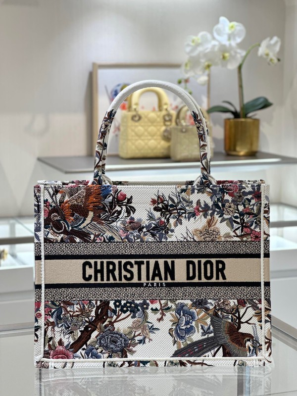 Dior Book Tote High Tote Bags White Winter Collection