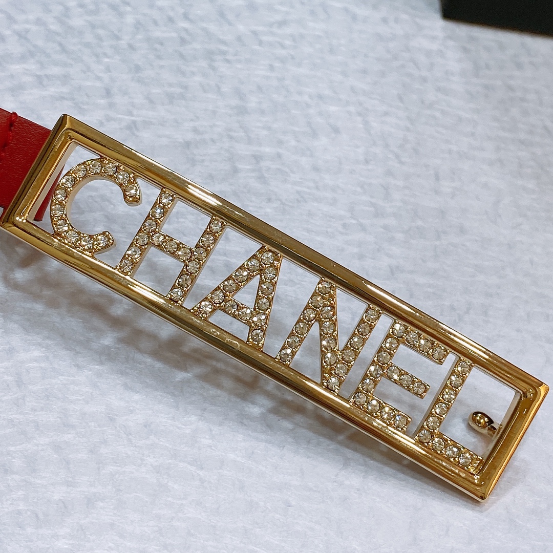 chanel春夏新款小牛皮与金色金属