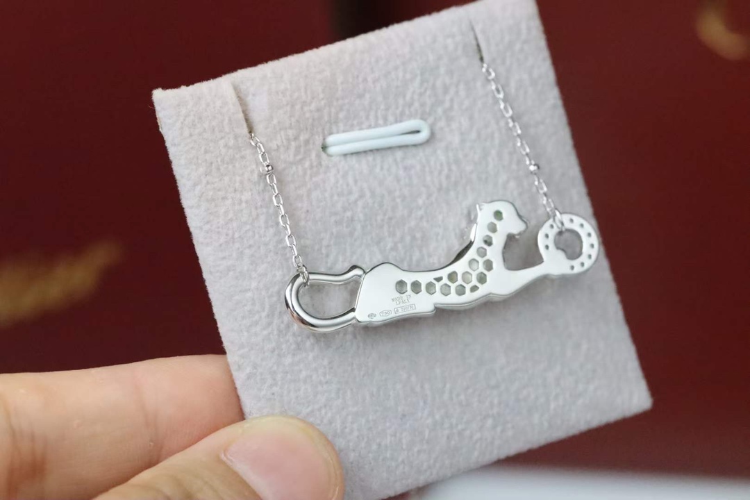Cartier Cartier 光面绿眼小豹子 锁‮项骨‬链