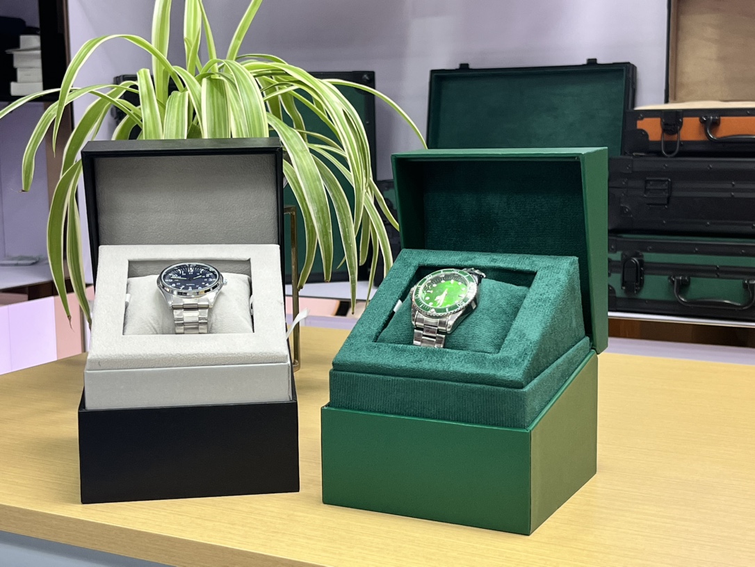 NO:711225,13.2*13.2*11.5,1986090913.2*13.2*11.5,,Watch