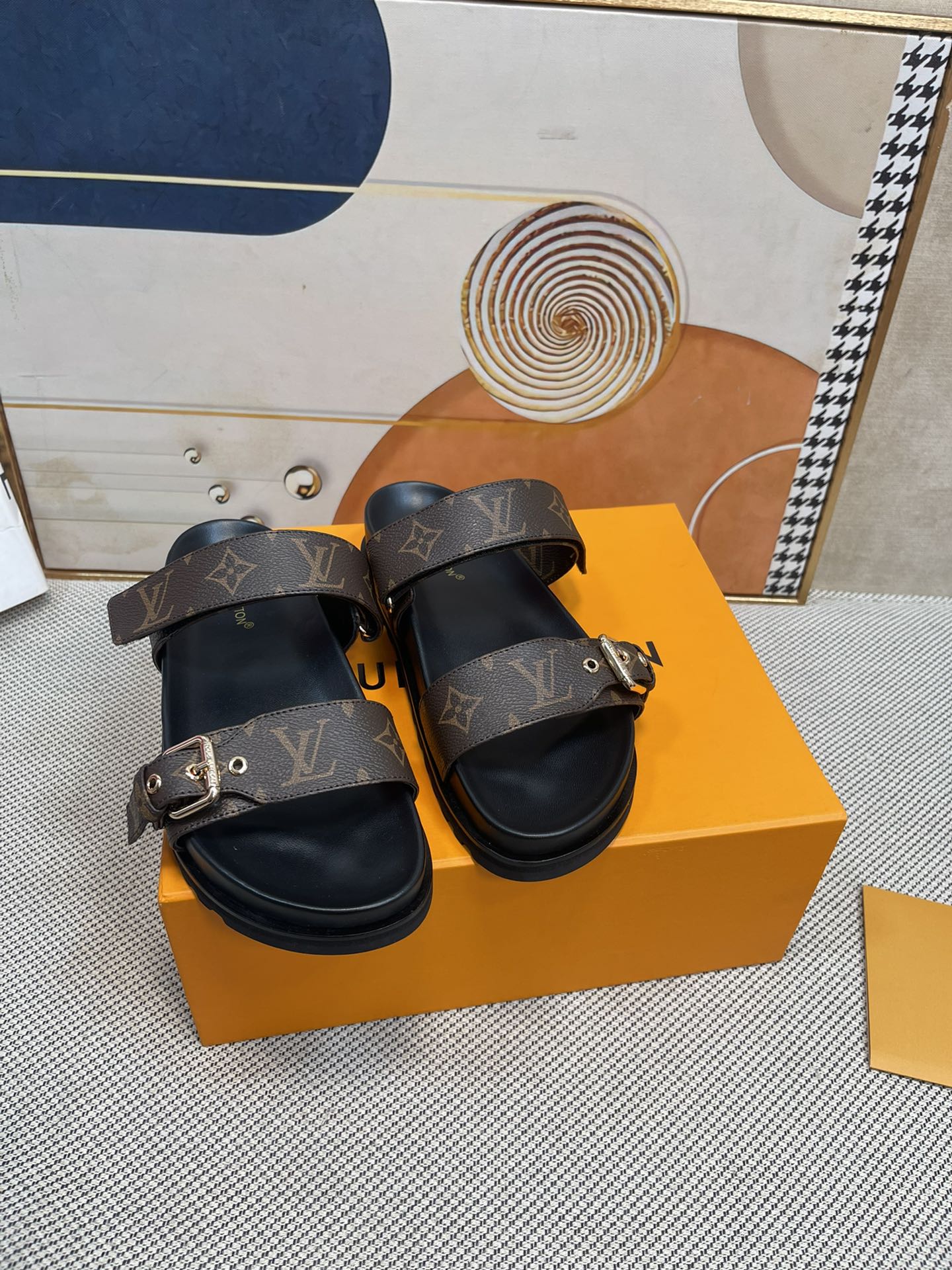 Louis Vuitton Zapatos Sandalias Bordado Cuero de vaca Dermis Rafia Piel oveja Colección verano