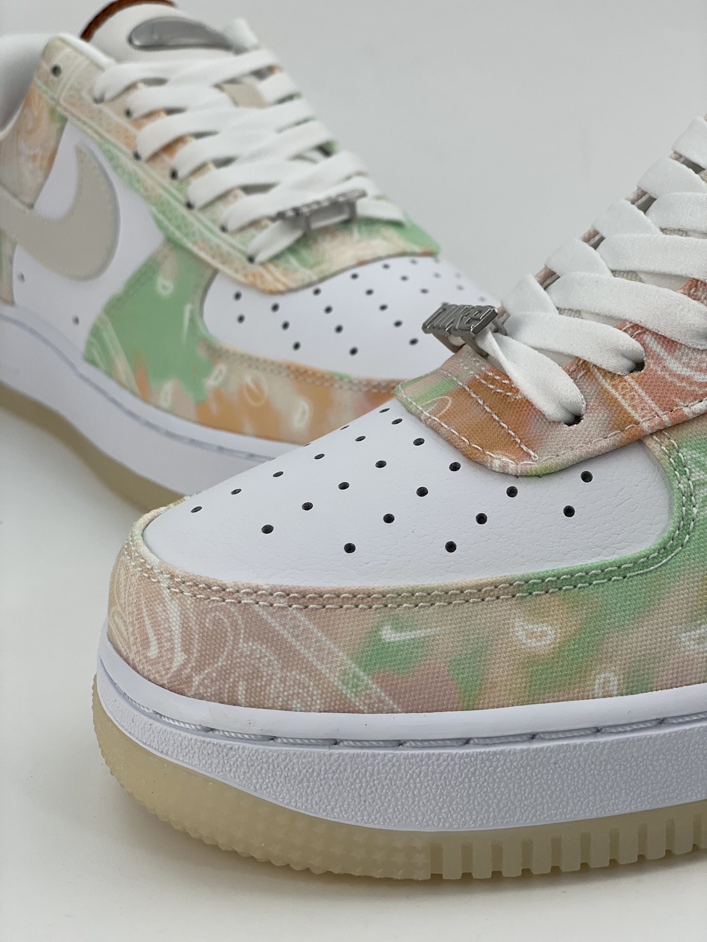 Nike Air Force 1 Low 07 floral canvas FJ7739-101