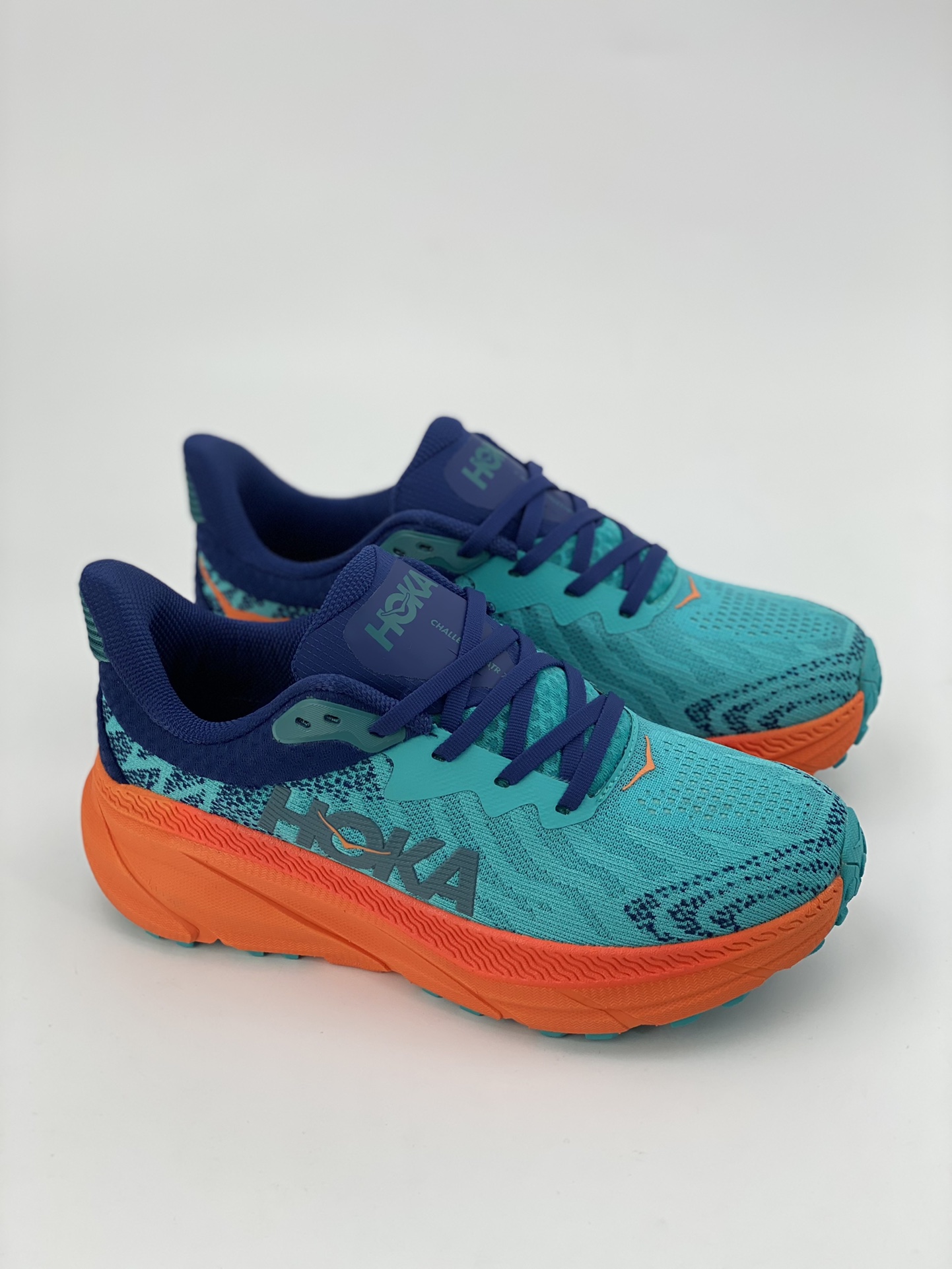 HOKA ONE ONE Challenger ART 7th generation functional cushioning running shoes