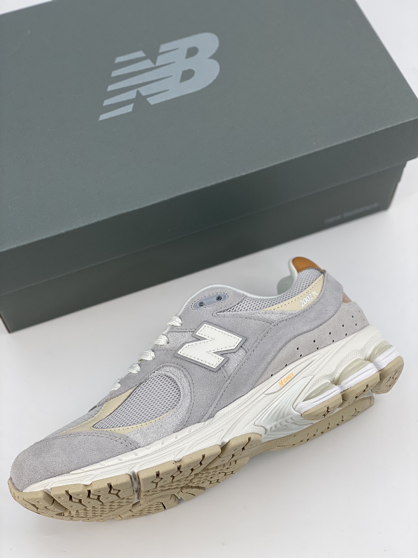 New Balance NB 2002R classic light gray 2002 series retro casual running shoes M2002RSB