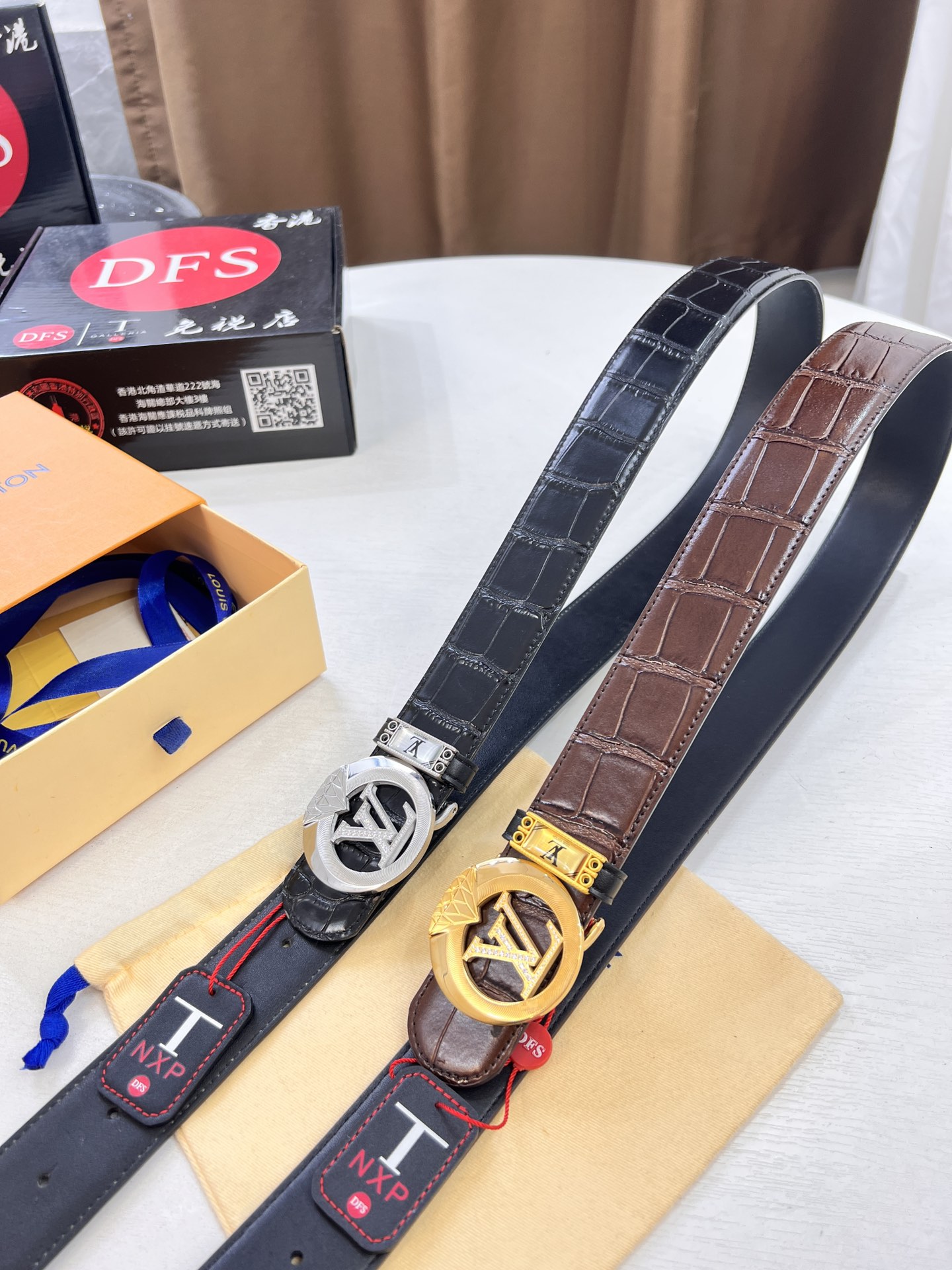 路易威登LV男士皮带 精钢 镶砖五金内穿加厚五金 4.0cm-Top High Quatity Cheap Sneakers Fashion Clothing Clothes Bags handbags Shoes of all Brand wholesale With The best Quality And Beautiful Price from China Factory Chinese suppliers wholesaler seller 路易威登LV男士皮带 精钢 镶砖五金内穿加厚五金 4.0cm