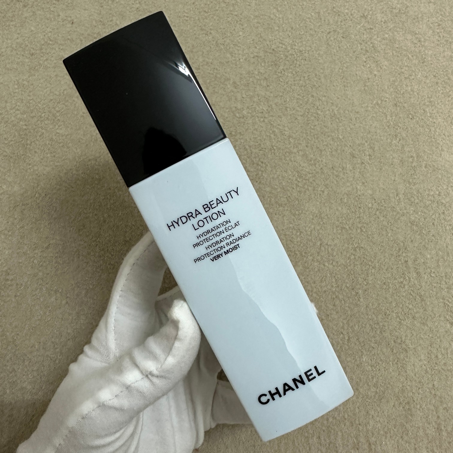 50💰  实拍小香山茶花润泽保湿精华水150ml  滋润