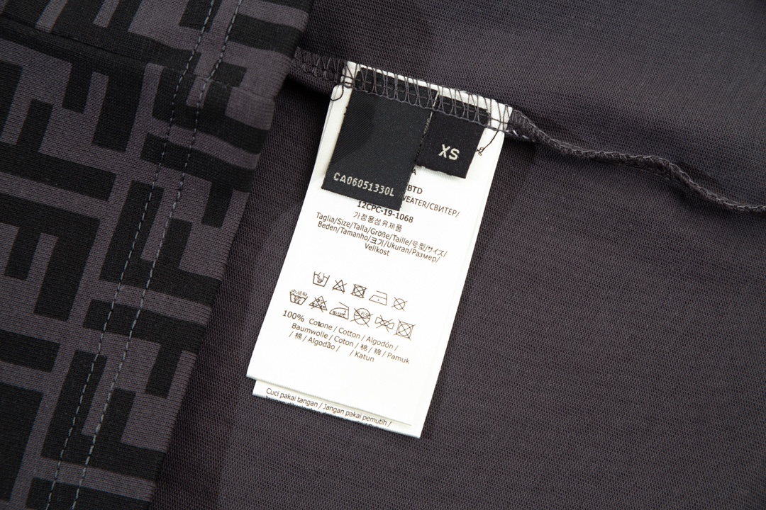 FENDI 芬迪 老佛爷双FF满印 拼色领 印花短袖T恤 棕拼红