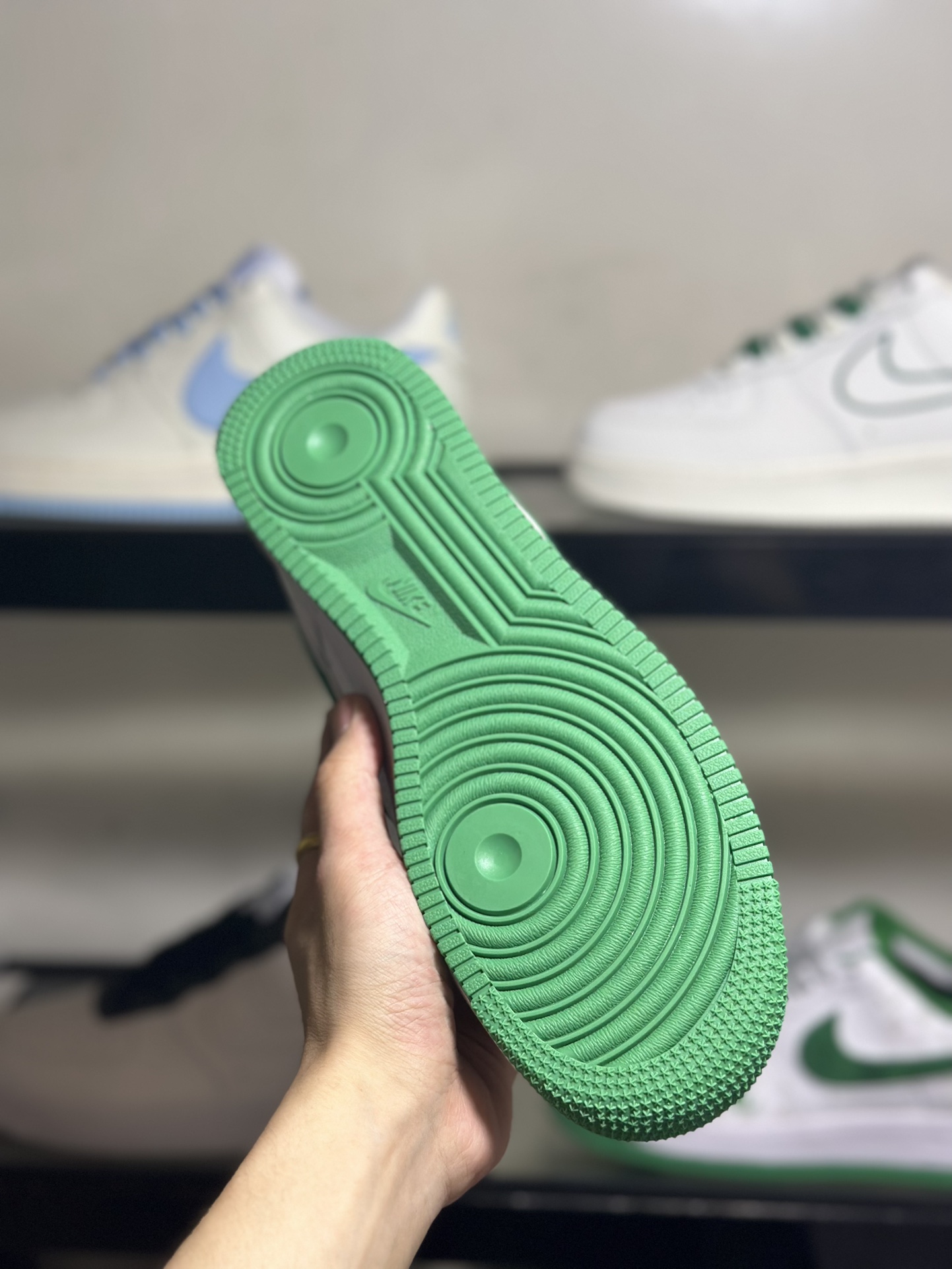 海外限量发售！公司级NIkeAirF