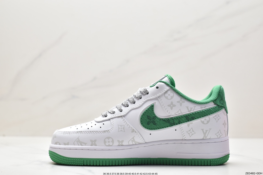 Nike Air Force 1 CV0670-400