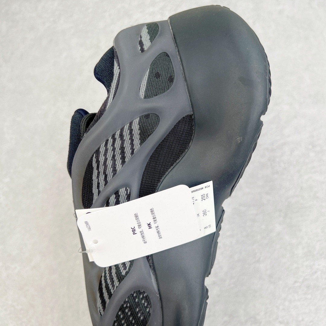 图片[7]-#纯原福利 偏小一码 yeezy 700V3 黑武士配色 H67799 全套原楦原纸版 打造灵魂正确版型 原厂贾卡原面 纹路与正品一致 高频进口夜光KPU完美组合原面 呈现炫丽星空夜光效果 此款非Boost爆米花科技 鞋底采用BOUNCE 全新缓震科技 脚感同样舒适 原厂RB鞋头材质 质感厚度与正品一致 完美贴合成型 正确原盒原标包装 匠心工艺 仅对原鞋 尺码：36 36.5 37.5 38 38.5 39 40 40.5 41-选品中心