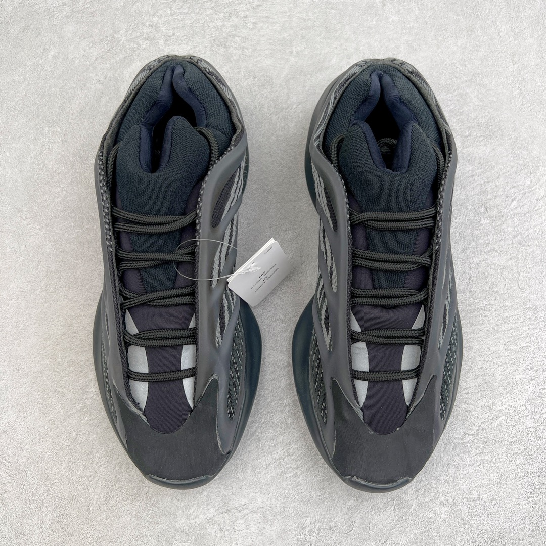 图片[2]-#纯原福利 偏小一码 yeezy 700V3 黑武士配色 H67799 全套原楦原纸版 打造灵魂正确版型 原厂贾卡原面 纹路与正品一致 高频进口夜光KPU完美组合原面 呈现炫丽星空夜光效果 此款非Boost爆米花科技 鞋底采用BOUNCE 全新缓震科技 脚感同样舒适 原厂RB鞋头材质 质感厚度与正品一致 完美贴合成型 正确原盒原标包装 匠心工艺 仅对原鞋 尺码：36 36.5 37.5 38 38.5 39 40 40.5 41-选品中心
