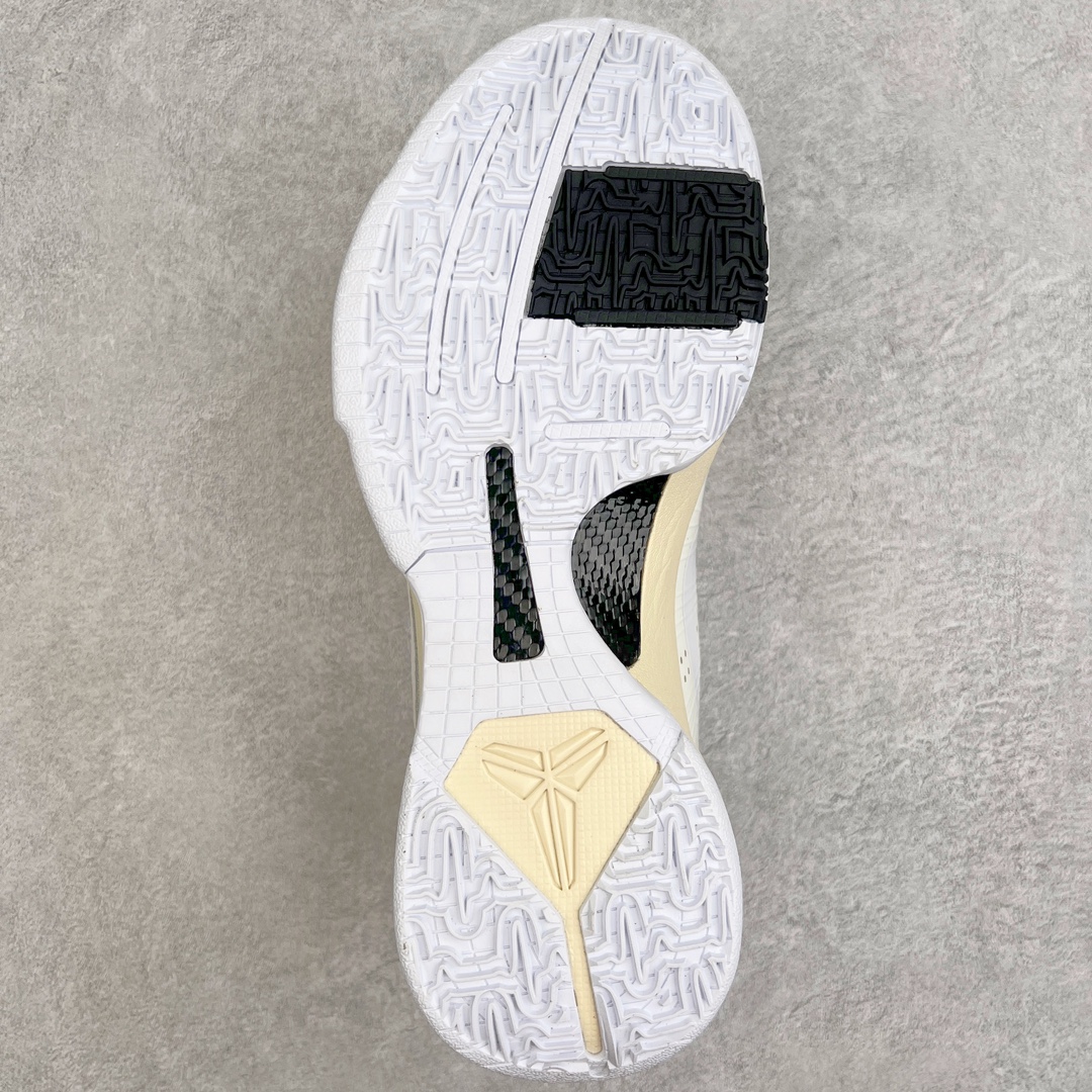 图片[9]-💰400 ＃S2纯原 科比复刻天花板nOff White x NK Zoom Kobe ZK5 科比5代 OW客制联名 DB4796-101 Zoom Turbo气垫➕后掌EVA缓震 实战配置直接拉满 原楦纸板开发 鞋身流线型、后跟塑形 区分土肥圆 原档数据3D打印 鞋面细节匹配原版 全身鞋材卡料色独家定制 唯一正确喷漆SWOOSH NK专利Flyknit飞线科技，给予鞋身足够抗扭矩力 真实底模最大48.5 实战利器 专供海外市场 Size：40 40.5 41 42 42.5 43 44 44.5 45 46 47.5 48.5n（脚宽、脚胖 建议买大半码） 编码：by4936070-运动鞋