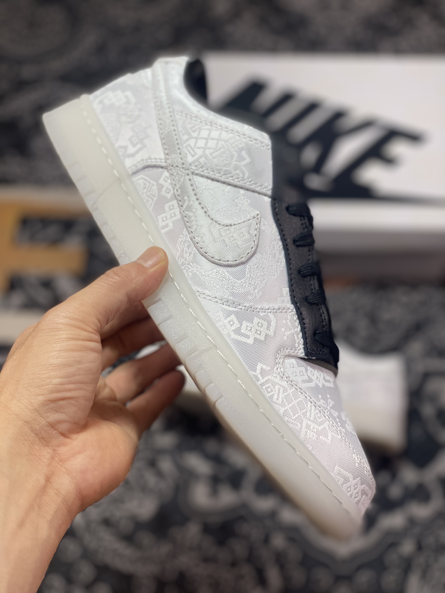 Fragment Design x Clot x Nike SB Dunk Low ”20th Anniversary/White Silk” rebound shoes FN0315-110