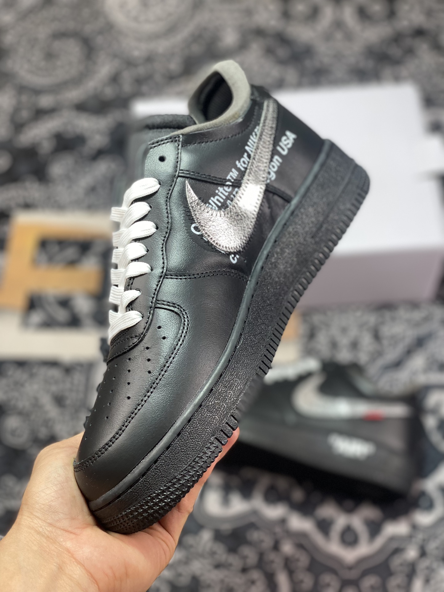 MoMA x Off-White x Nike Air Force 1'07 Low ”Black/Metallic Silver” Air Force One sneakers ”OW all black orange silver hook” AV5210-001