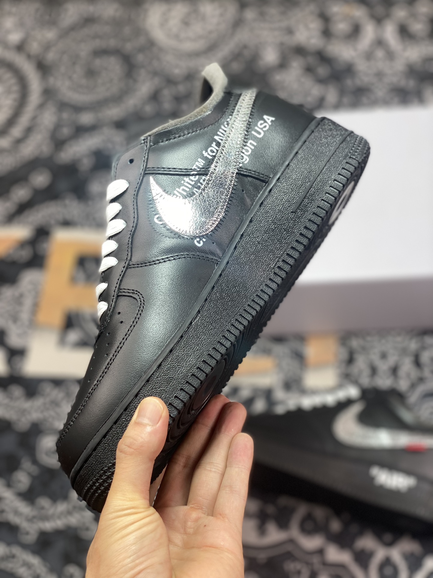 MoMA x Off-White x Nike Air Force 1'07 Low ”Black/Metallic Silver” Air Force One sneakers ”OW all black orange silver hook” AV5210-001