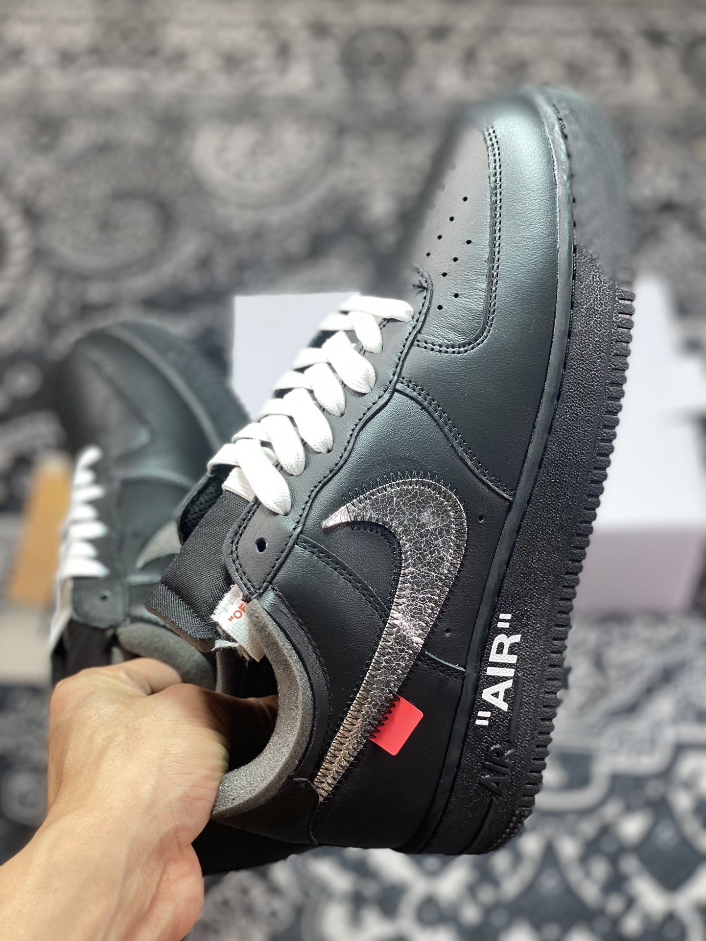 MoMA x Off-White x Nike Air Force 1'07 Low ”Black/Metallic Silver” Air Force One sneakers ”OW all black orange silver hook” AV5210-001