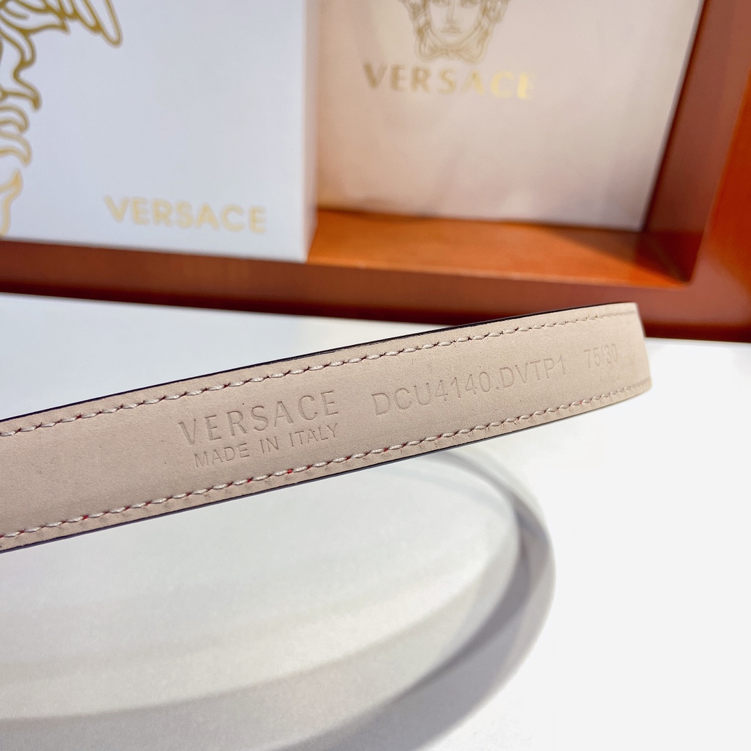 范思哲VERSACE2.0cm细腰带