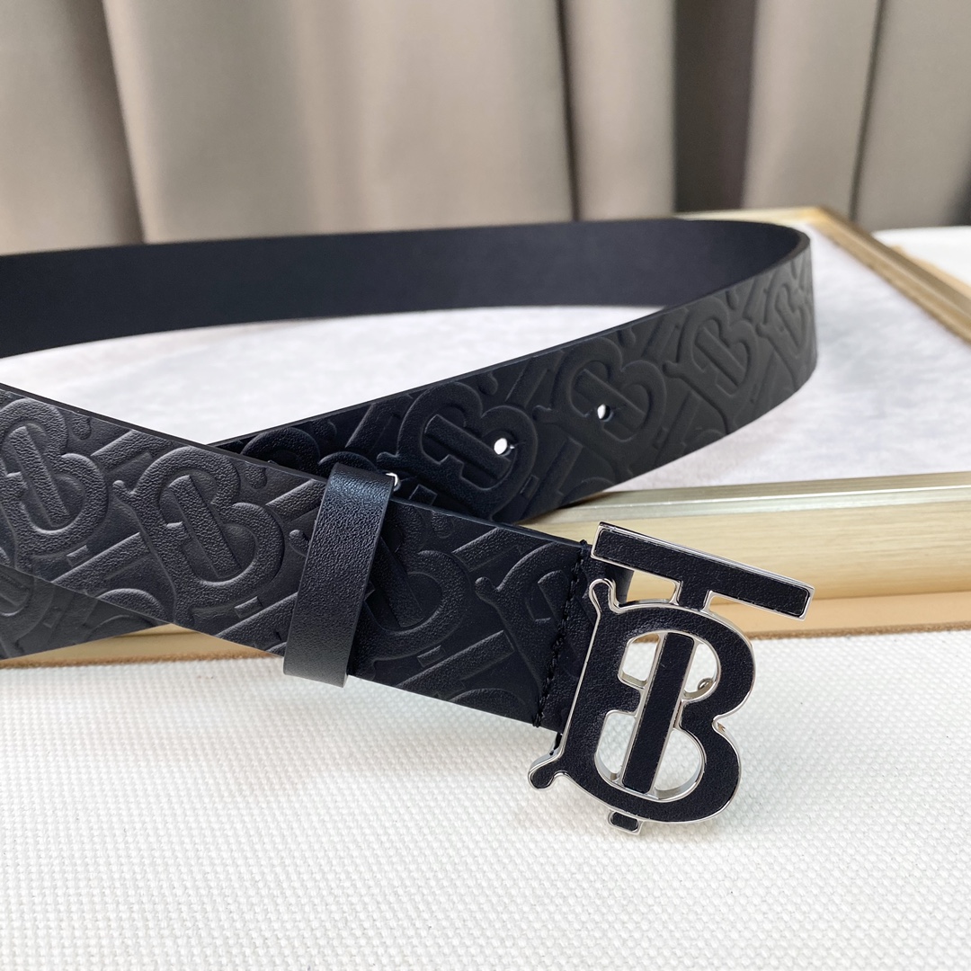 新款Burberrry巴宝莉专柜同步