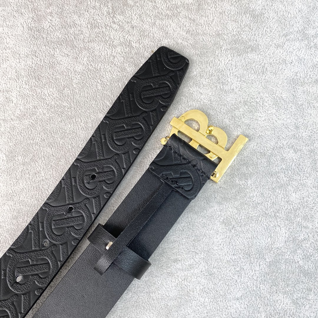 新款Burberrry巴宝莉专柜同步