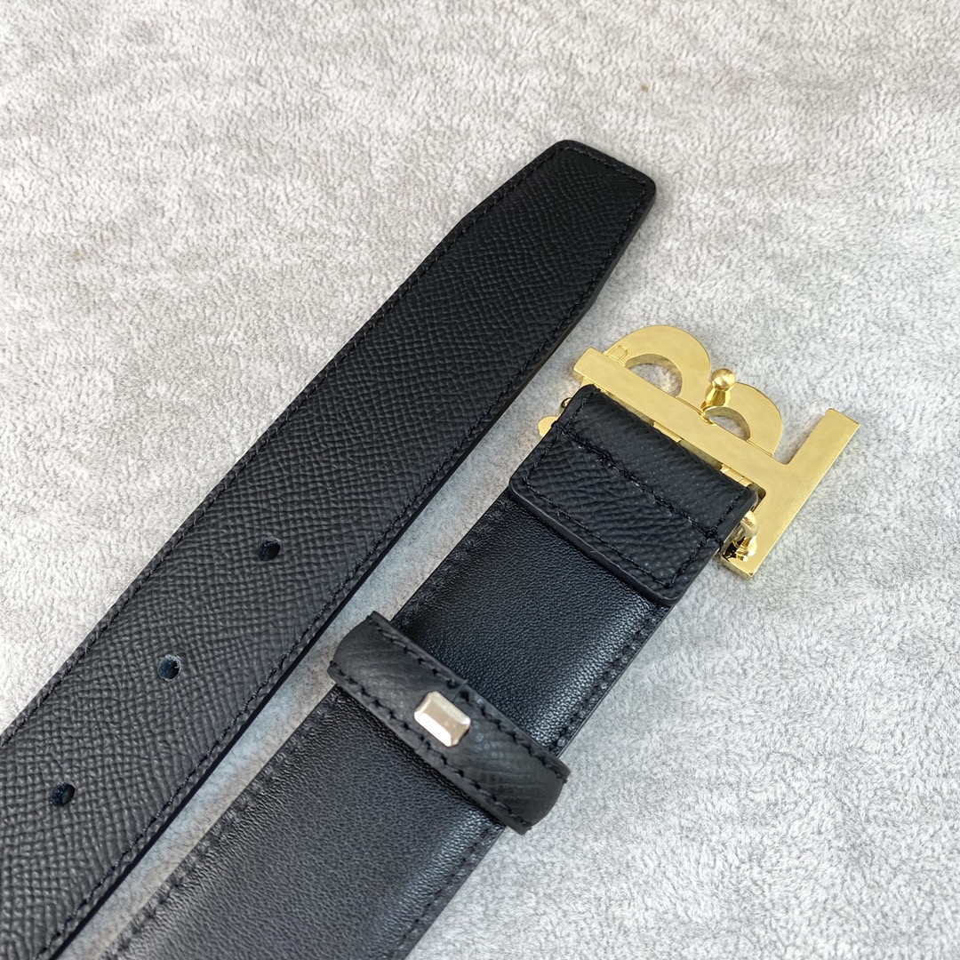 新款Burberrry巴宝莉专柜同步