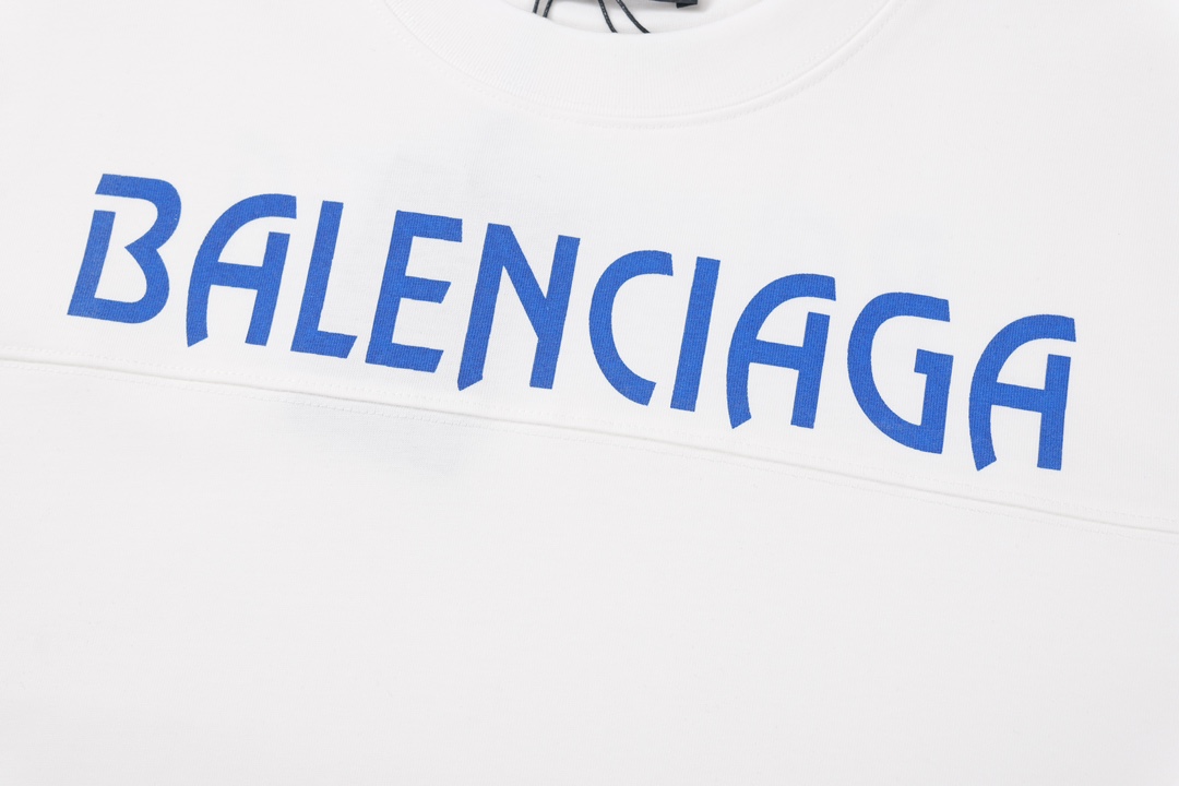 Balenciaga 巴黎世家 23ss 经典字母短袖