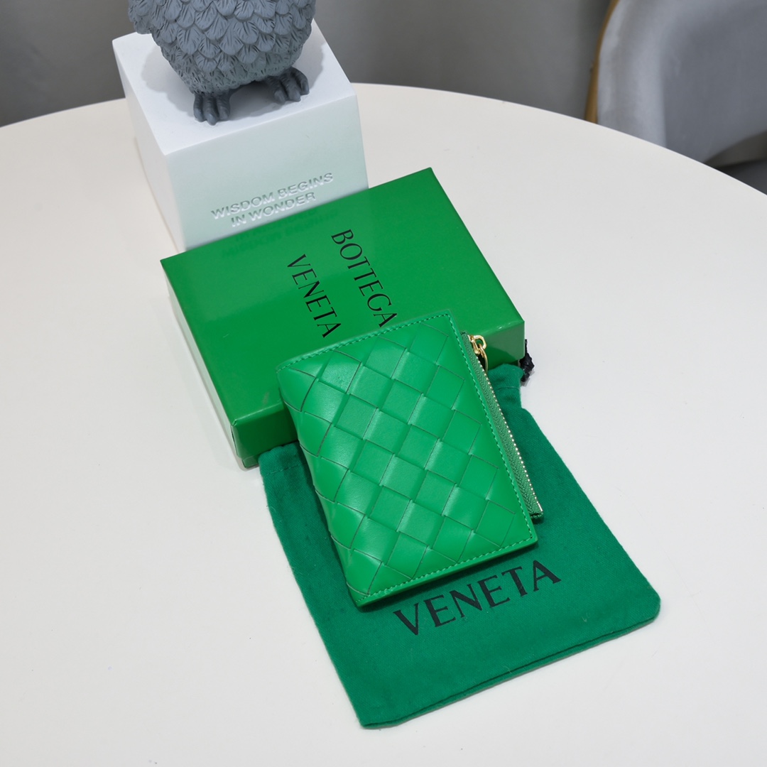Bottega Veneta Medium Intrecciato Nappa Zip Wallet
