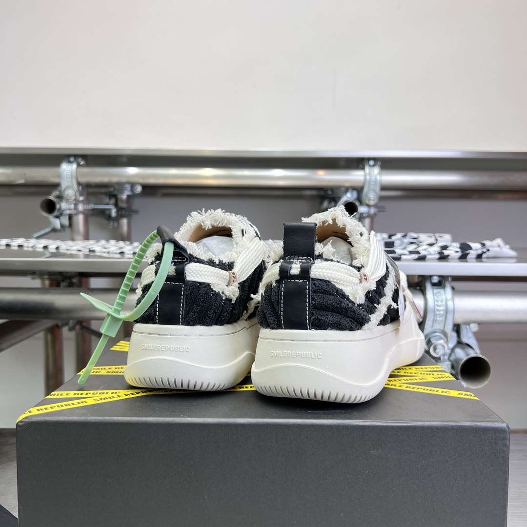 SmileReblic Canvas Shoes: Latest Couples Sneakers with Thick Base and Unique Design - 图片 6