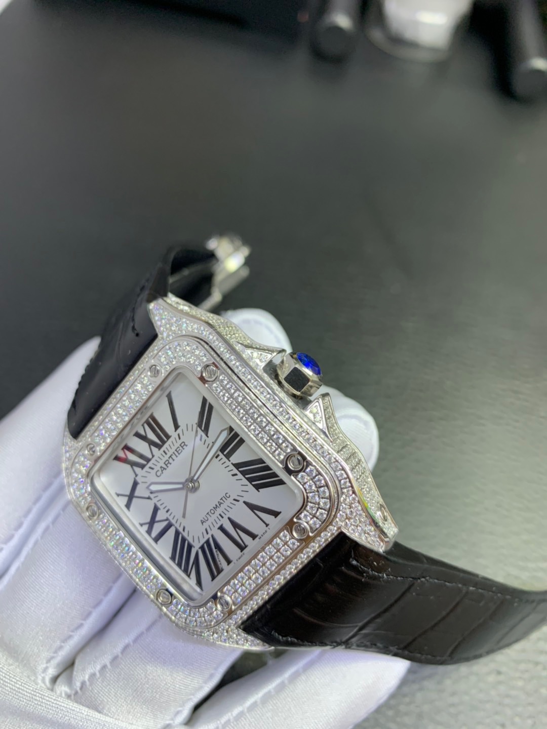 Cartier 品牌：卡地亚