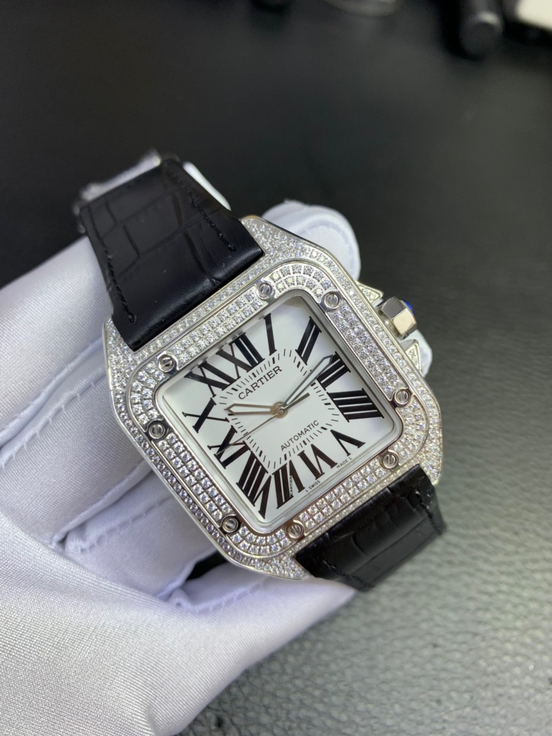 Cartier 品牌：卡地亚