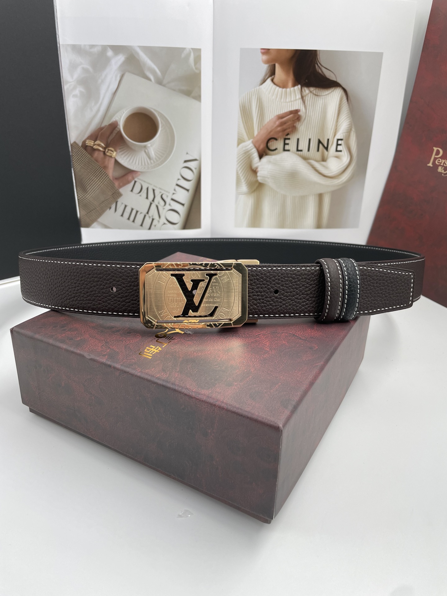 新款上架LV钢扣.双面原版荔枝纹双面