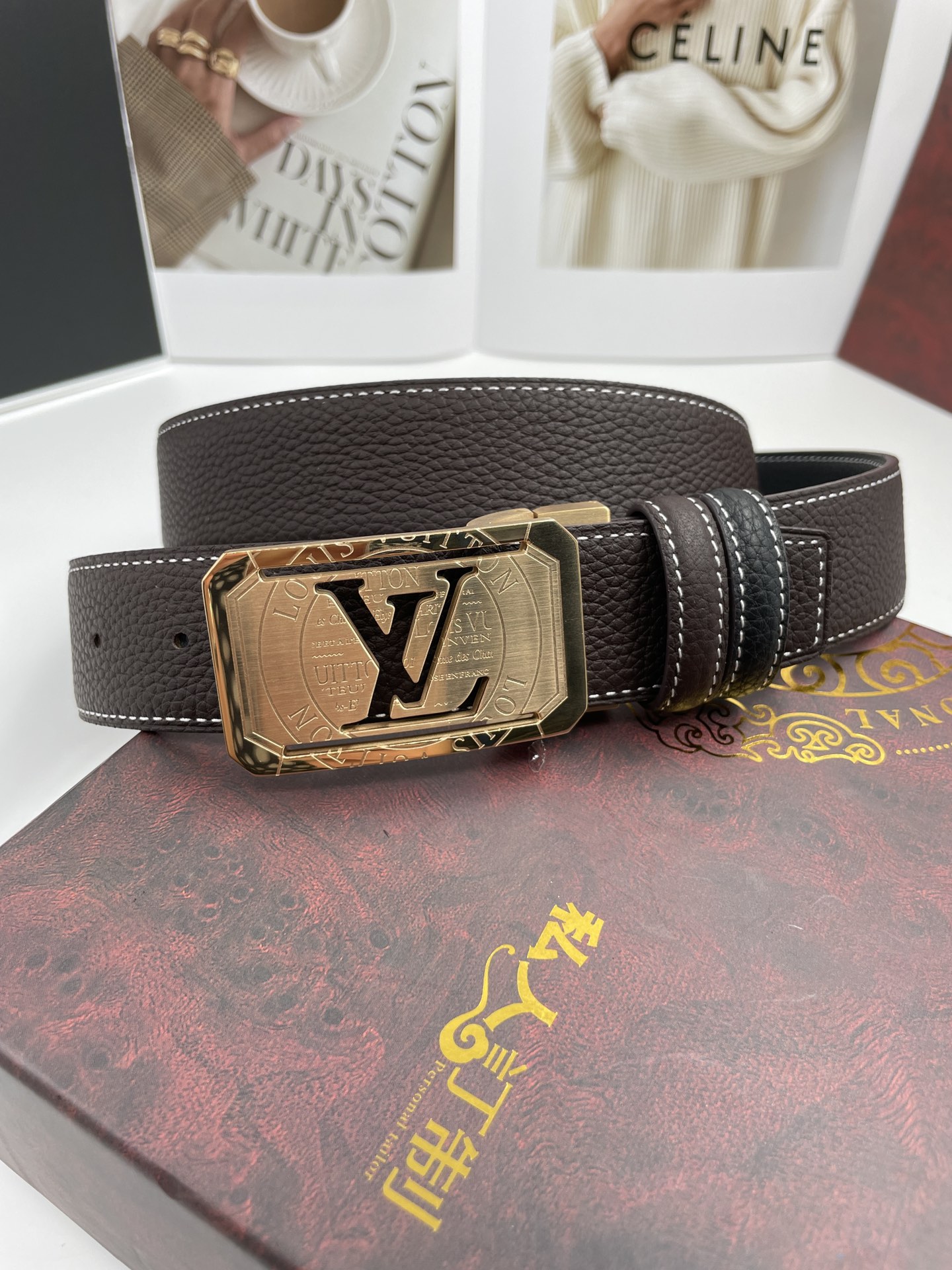 新款上架LV钢扣.双面原版荔枝纹双面