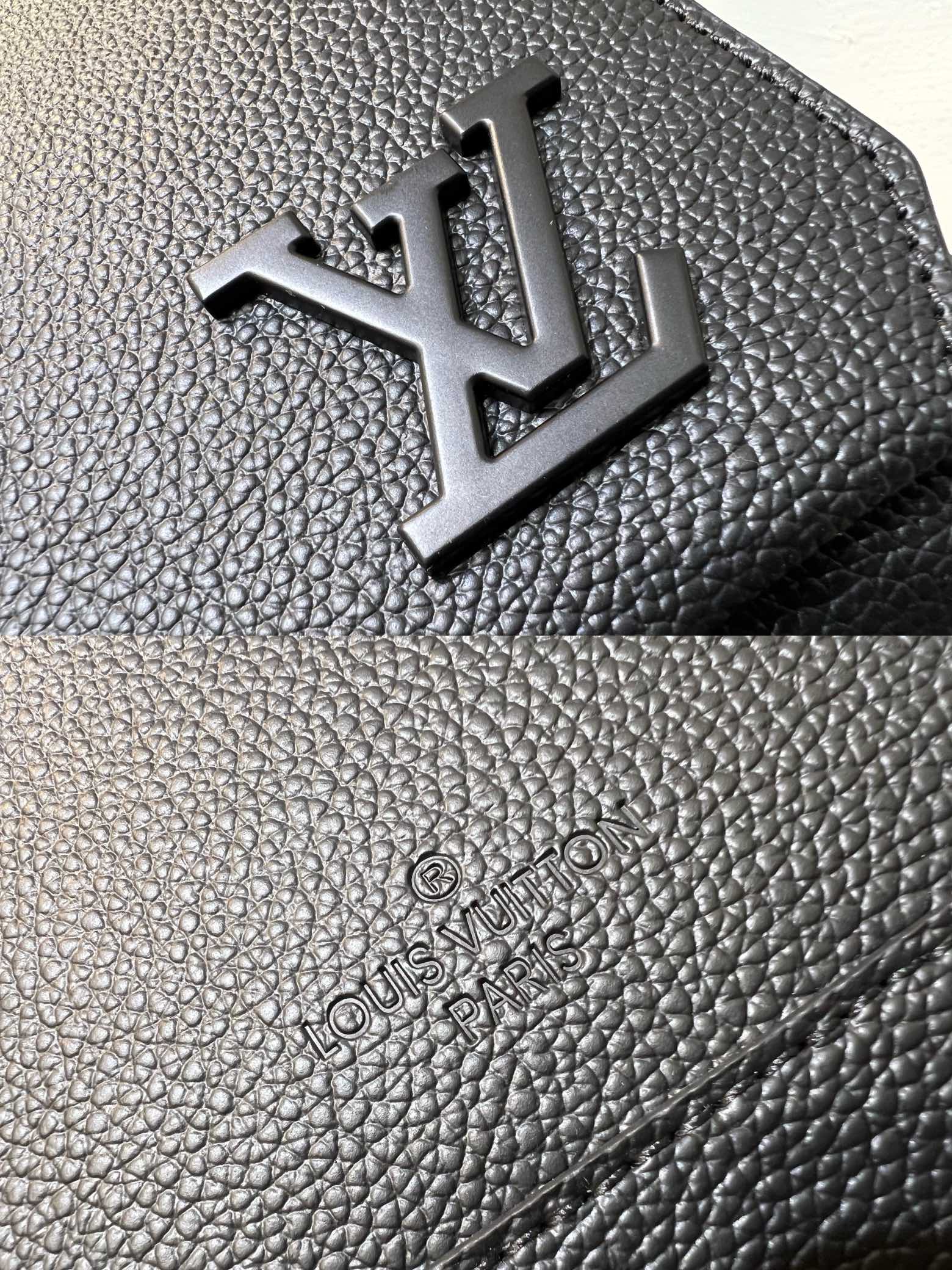 M57080 AEROGRAM Messenger Bag - Bag 7