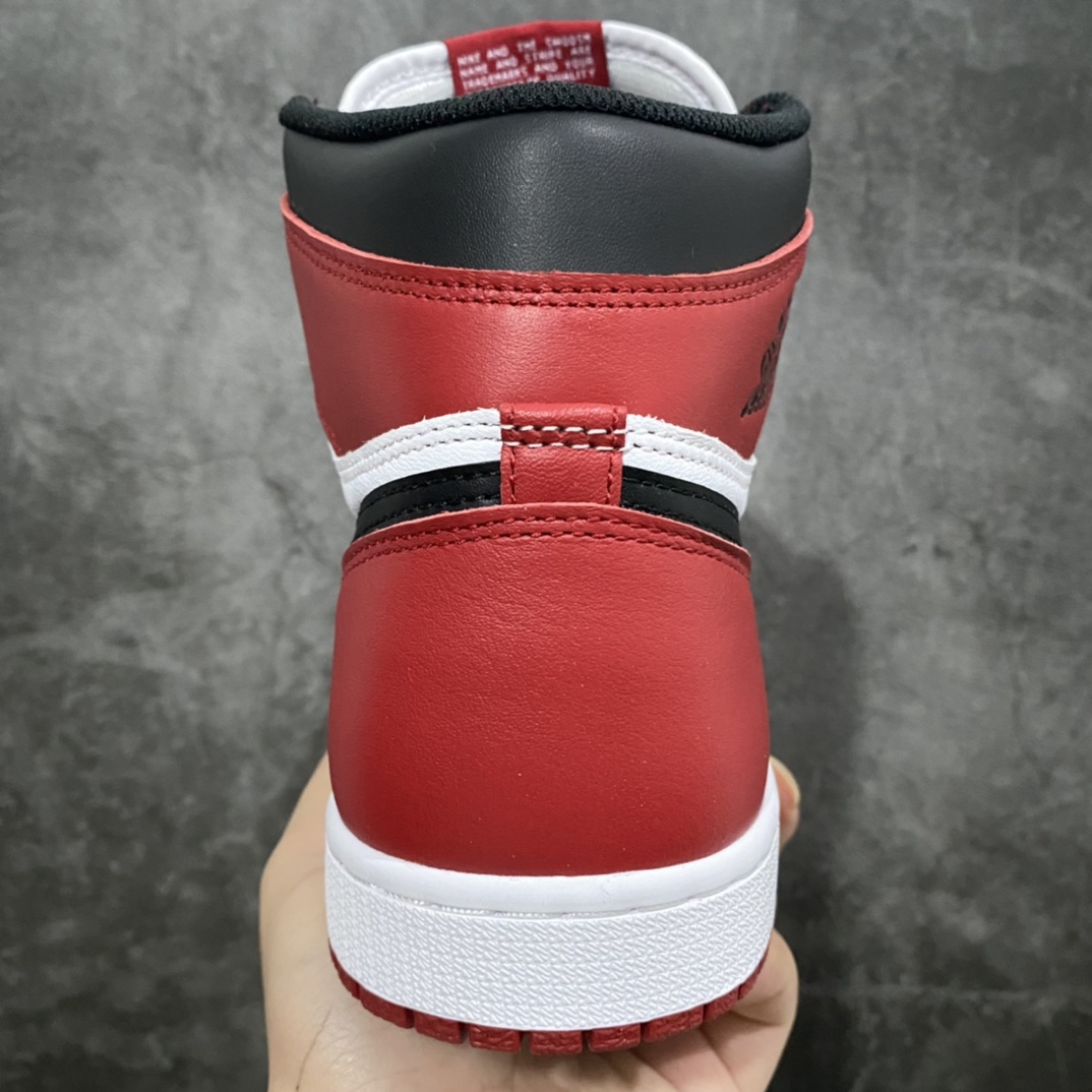 图片[4]-【LJR版本】Air Jordan 1 Retro AJ1芝加哥高帮555088-101n艺术品级别 任何细节经得起推敲n艺术家挑不出任何毛病n原鞋原楦头纸板开发n鞋型后跟收腰弧度完美 原厂Prime Asia皮料打造正确鞋垫背胶 飞翼3D高频深度立体高价零售首选版本 尺码：40.5-47.5-莆田鞋批发中心