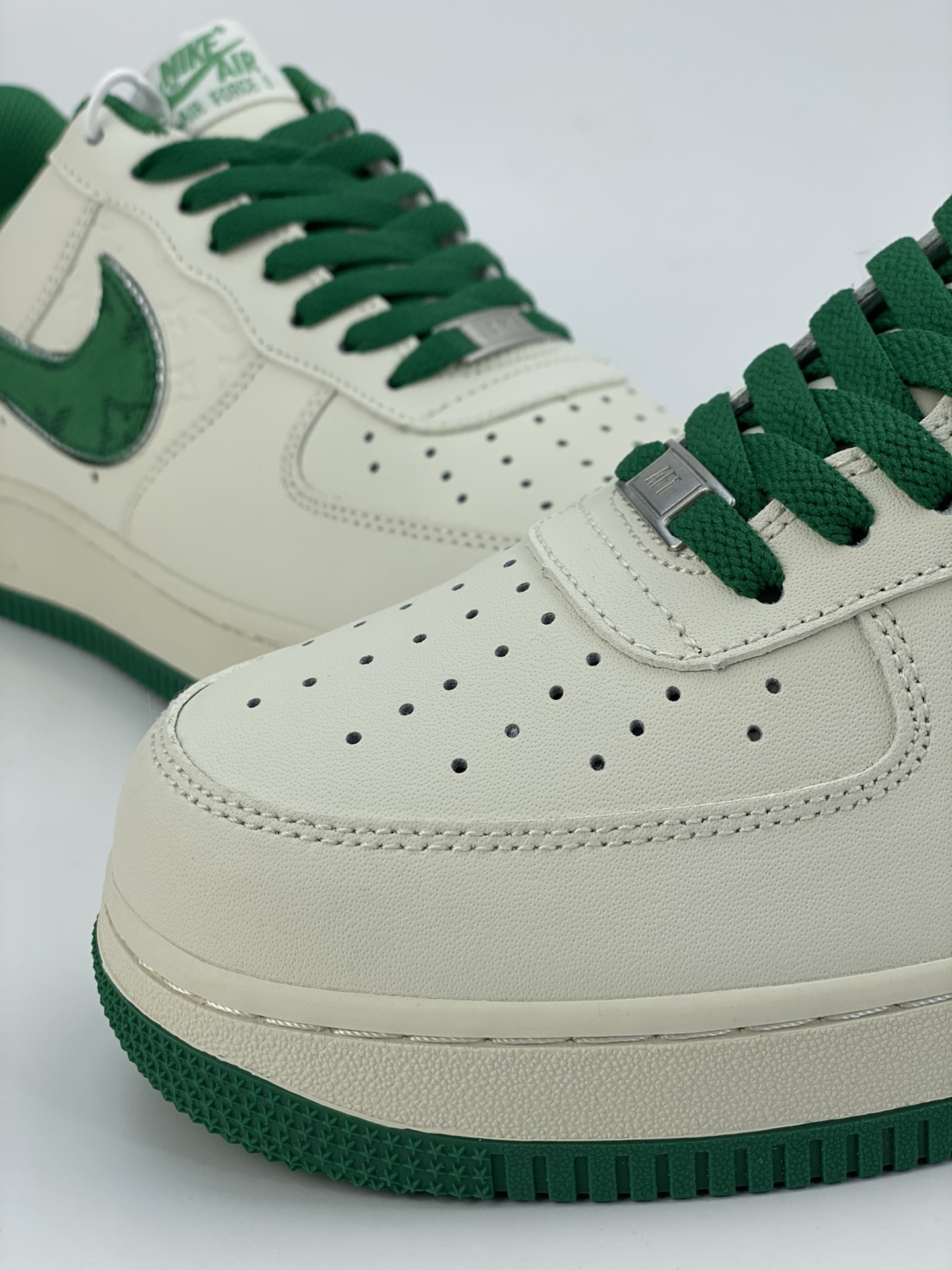 Nike Air Force 1 Low 07 White Green LV Presbyopia LV0506-033