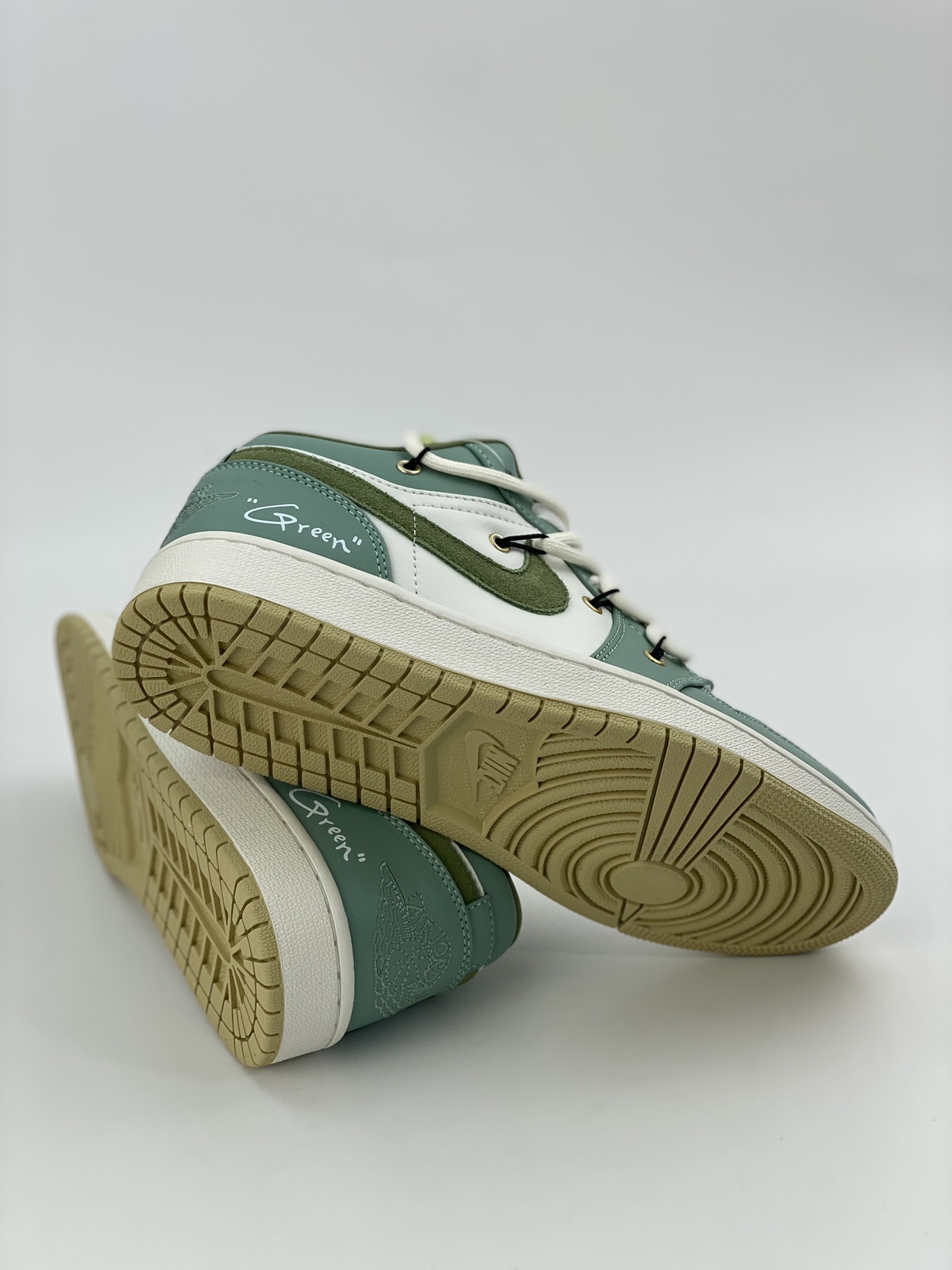 Air Jordan 1 Low matcha milk green strap FD9906-131