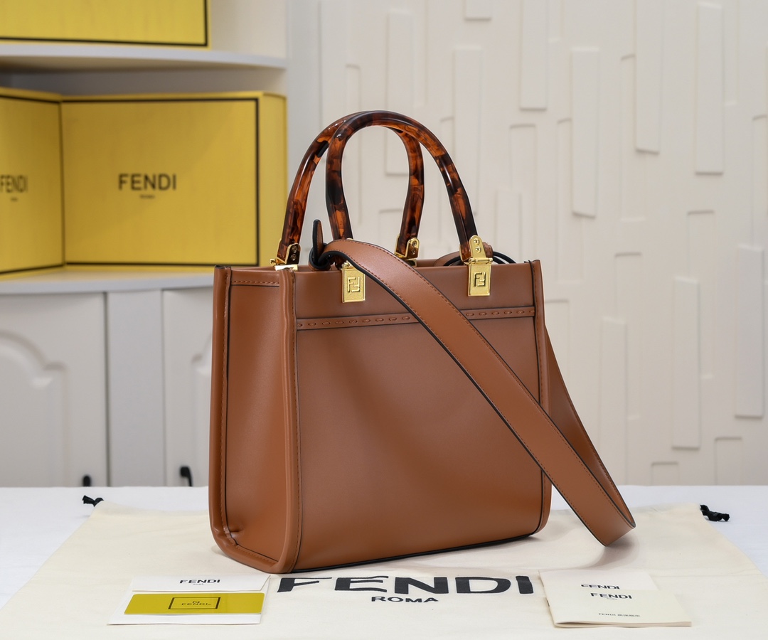 430 size shine tote FENDI TOTE 托特包“阳光手提袋”