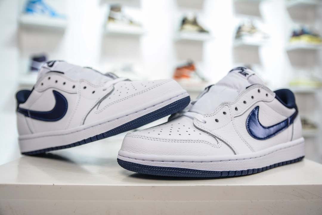 T DG version Dongguan original channel high-end goods Air Jordan 1 Low OG series white and blue color 705329-106