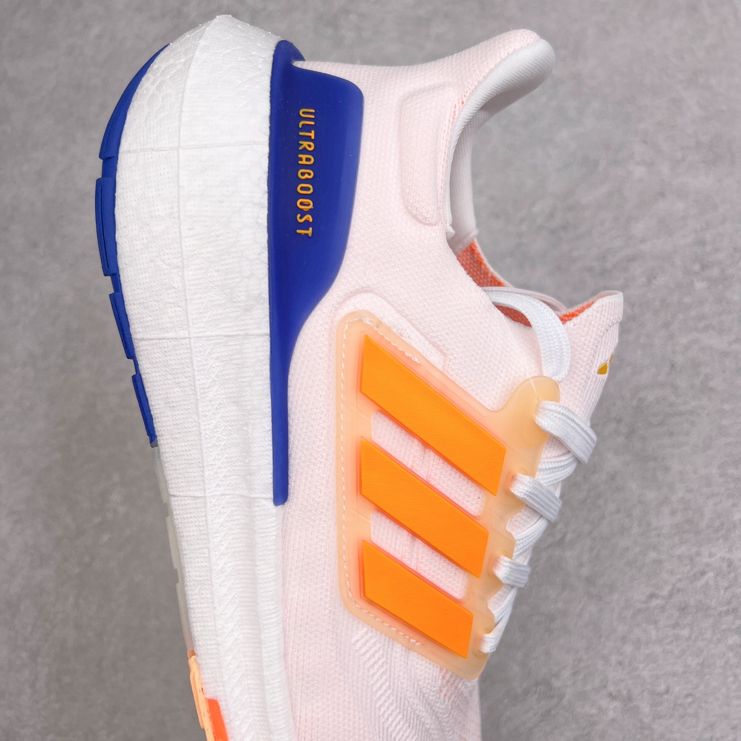 图片[6]-💰170 ＃X版纯原福利‼AD Ultra Boost Light UB2023系列低帮袜套式针织透气缓震休闲运动慢跑鞋 HQ6362 历经10年不断创新以科技重塑跑步推出全新超轻新科技跑鞋 力求为跑步添活力 搭载LIGHT BOOST中底的新鲜演绎 无论节奏快慢、距离长短 伴你活力畅跑 延续了该系列的设计语言 采用分区编织鞋面 鞋头处网眼孔洞更大 提升透气性 一体式鞋舌 避免运动中出现偏移 实现鞋脚一体性 鞋侧 TPU 材质 有效提供支撑性 镂空的设计 同时减轻整体重量 最明显的则是中底部分 不仅是厚度夸张 大家最熟悉的 Boost 材质终于迎来升级 减重 30% 带来更轻量化的上脚感受 SIZE：36 36.5 37 38 38.5 39 40 40.5 41 42 42.5 43 44 44.5 45 编码：by2936040-运动鞋