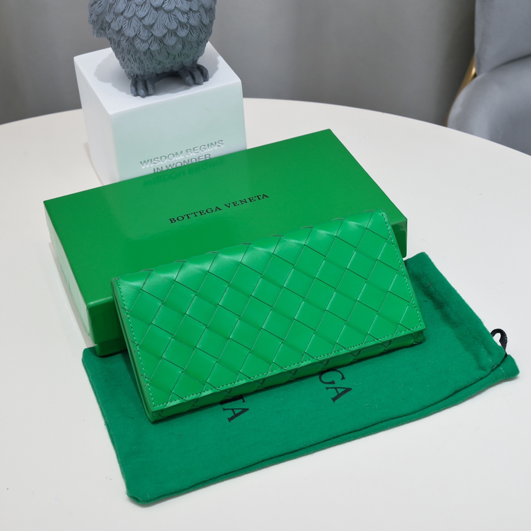 Bottega Veneta 胎牛皮 编织 长款钱包 按扣 9卡位
