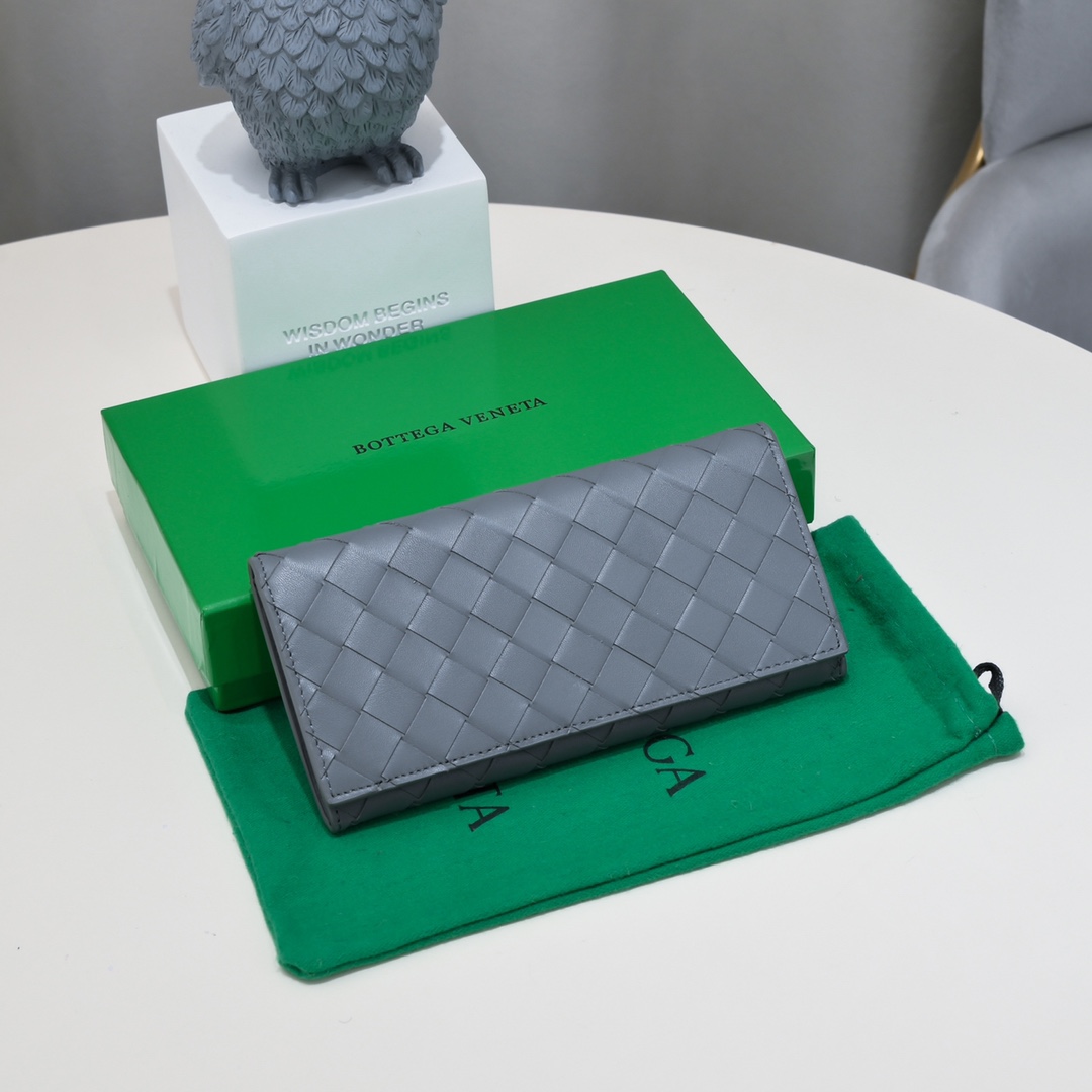 Bottega Veneta 长款钱包 编织 胎牛皮 按扣 9卡位