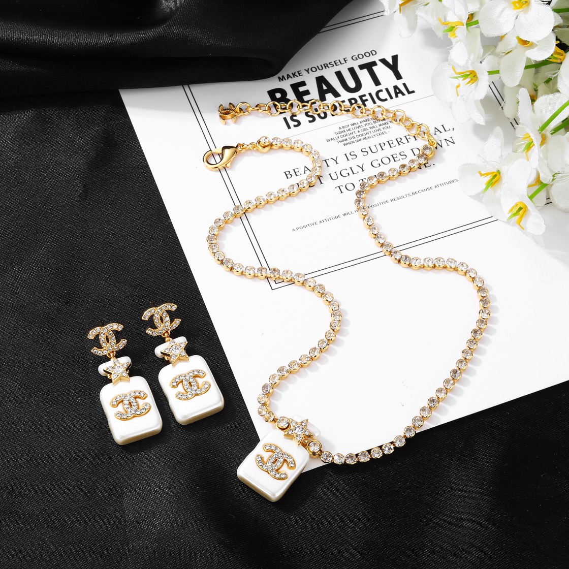 Necklace 50 Earrings 50 23c New perfume Bottle Earrings Necklace Made of - Comprehensive 7