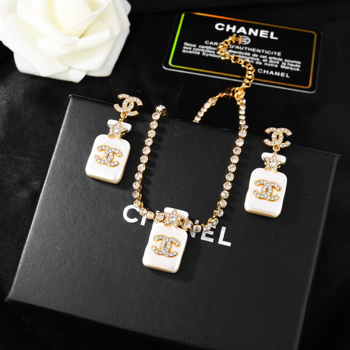 Necklace 50 Earrings 50 23c New perfume Bottle Earrings Necklace Made of - Comprehensive 2