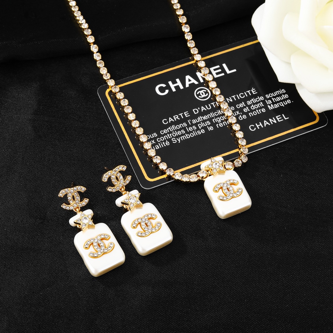 Necklace 50 Earrings 50 23c New perfume Bottle Earrings Necklace Made of - Comprehensive 3