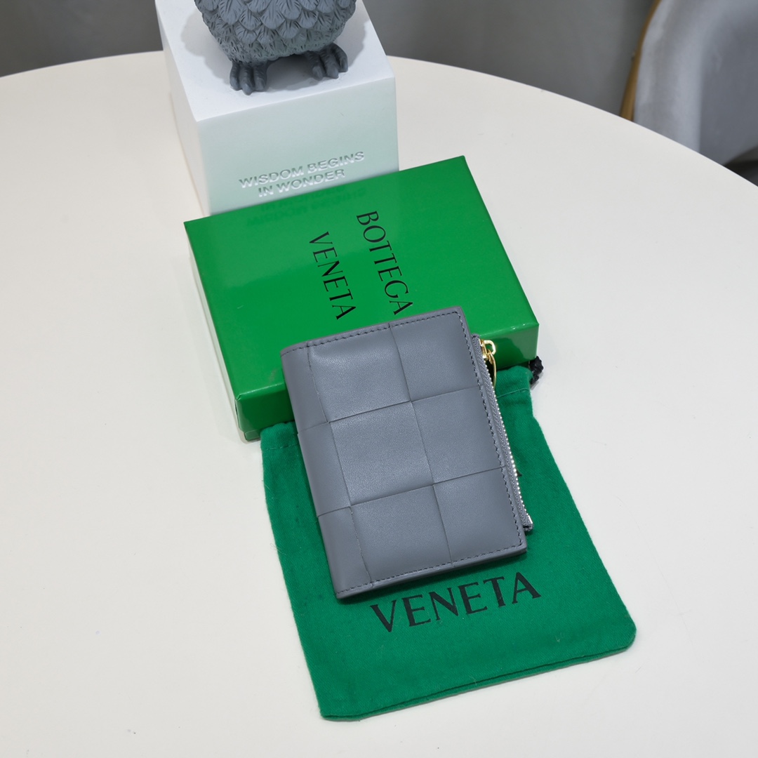 Bottega Veneta Intrecciato Nappa Button Wallet Card Slot Zip Pocket