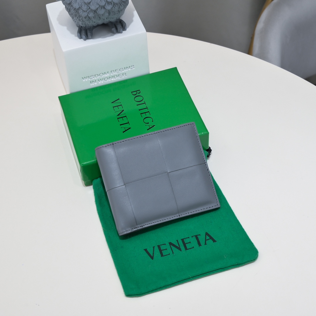 Bottega Veneta 大格編織 對折錢包 牛皮