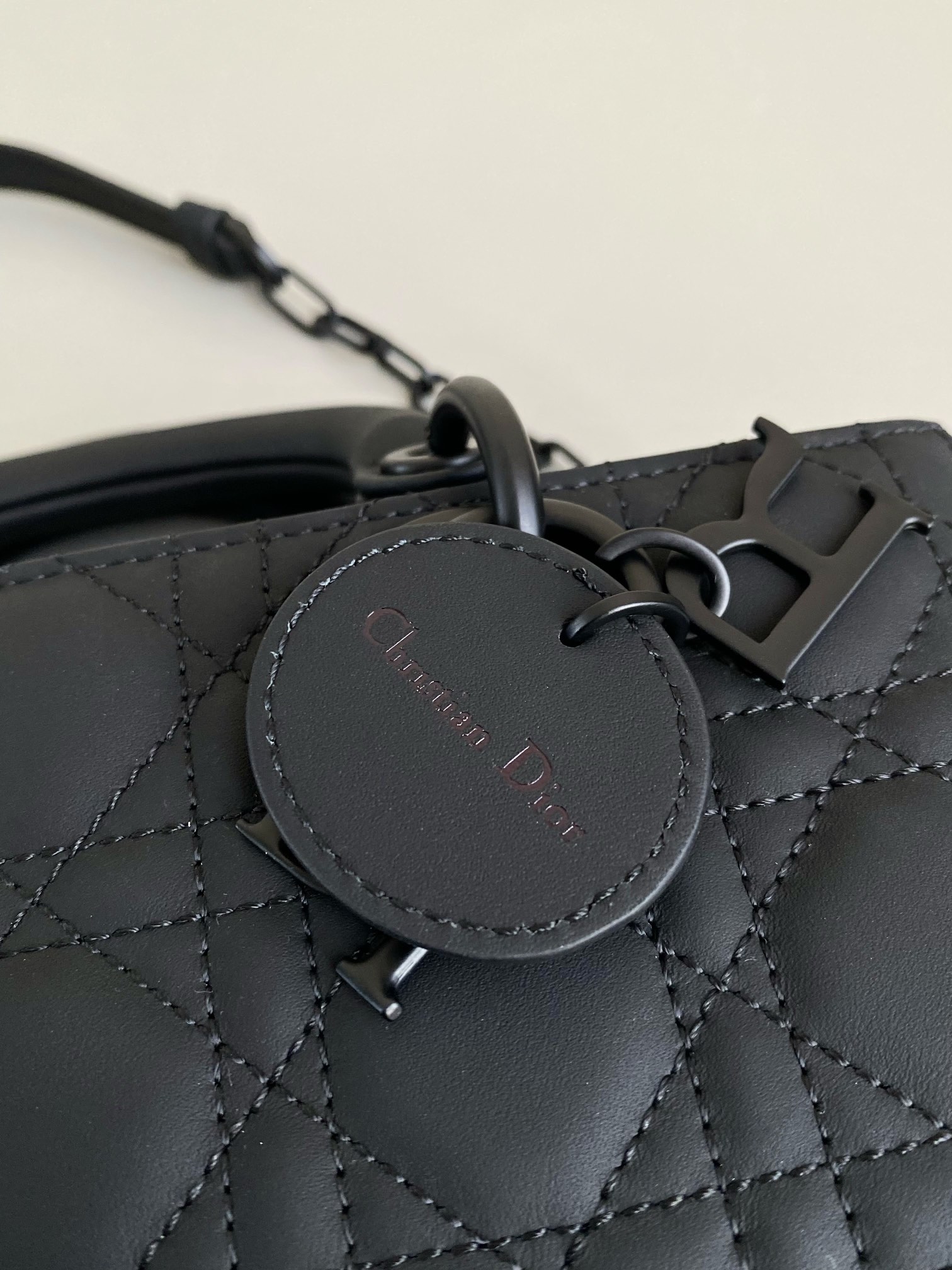Dior 磨砂黑小号 𝗗-𝗝𝗼𝘆 𝗯𝗮𝗴23新色