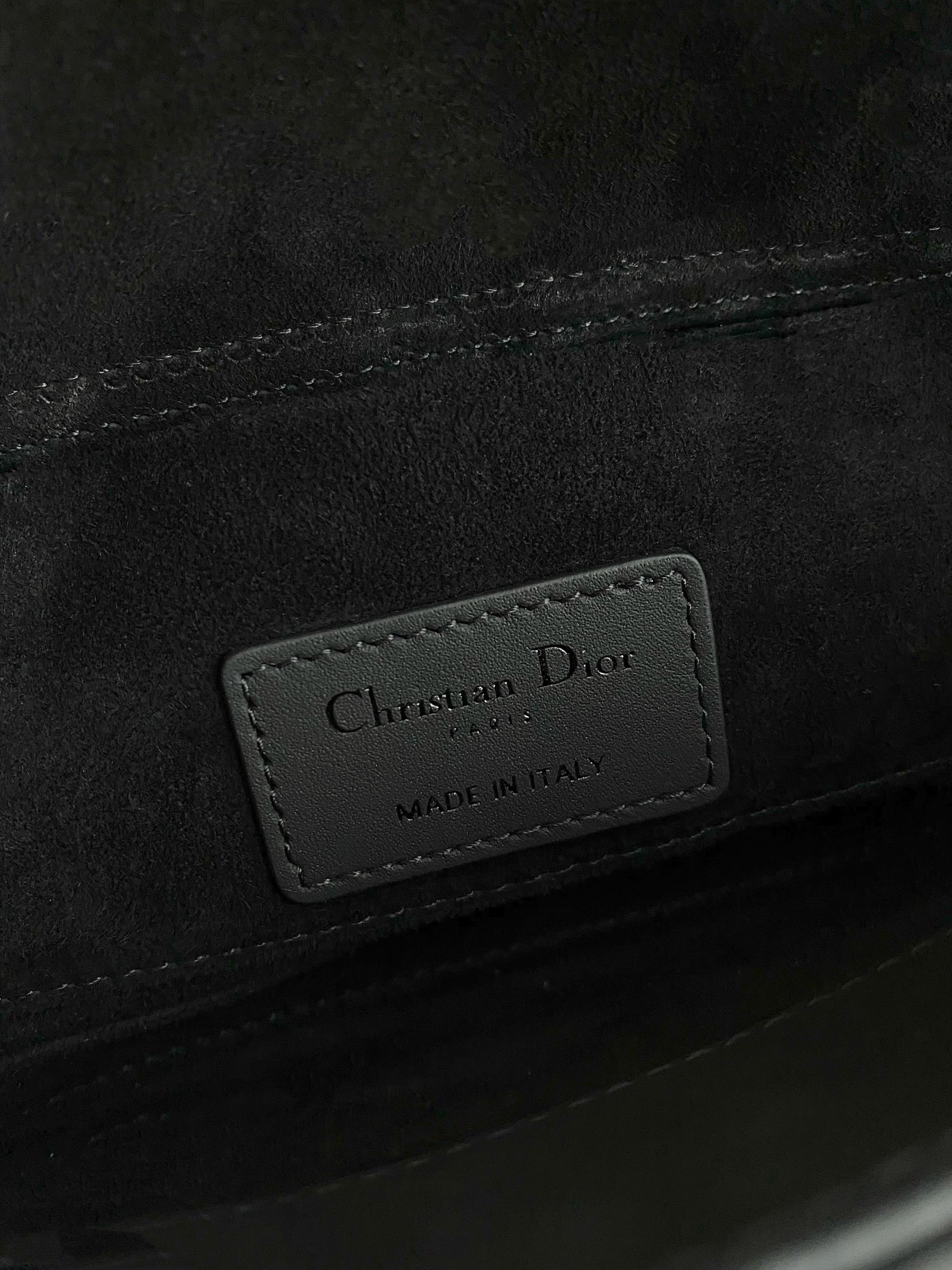 Dior 磨砂黑小号 𝗗-𝗝𝗼𝘆 𝗯𝗮𝗴23新色