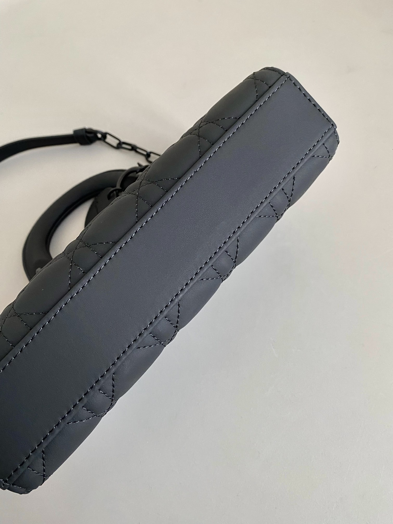 Dior 磨砂黑小号 𝗗-𝗝𝗼𝘆 𝗯𝗮𝗴23新色